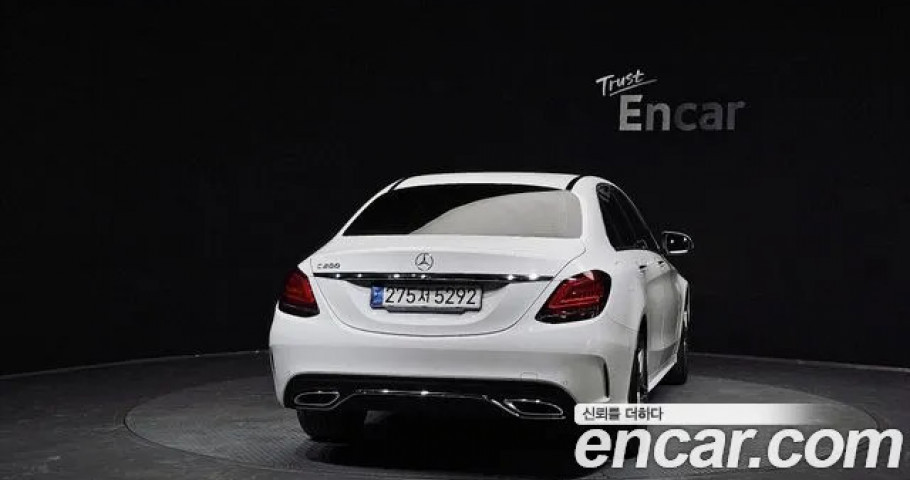 Mercedes-Benz C-Class 