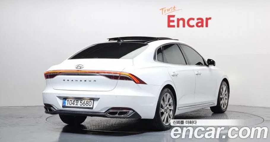 Hyundai Grandeur 