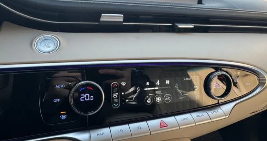Genesis Gv70 