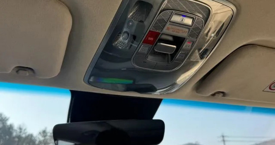 Genesis Gv70 