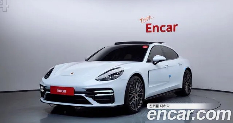 Porsche Panamera 