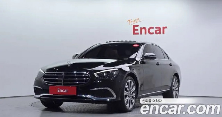 Mercedes-Benz E-Class 