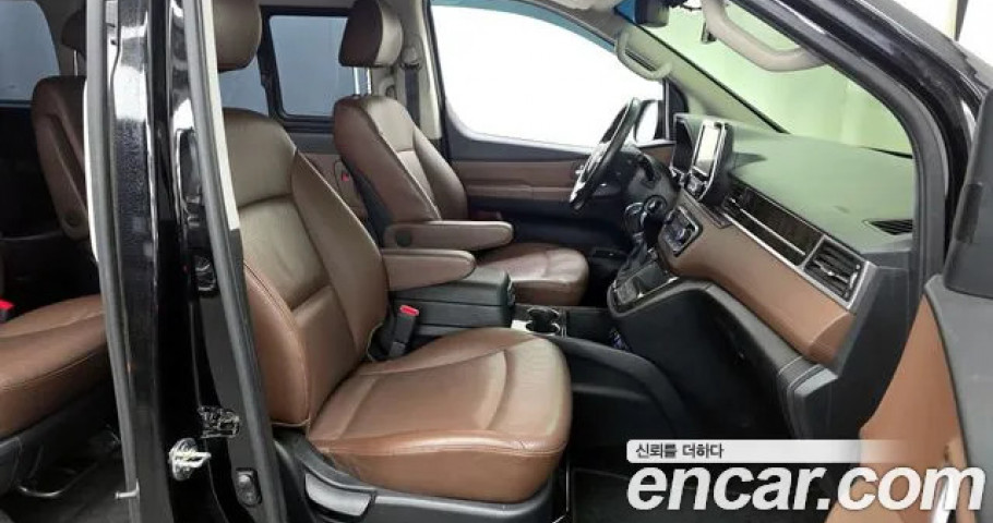 Hyundai Starex 
