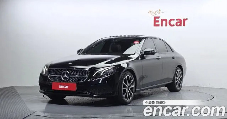 Mercedes-Benz E-Class 