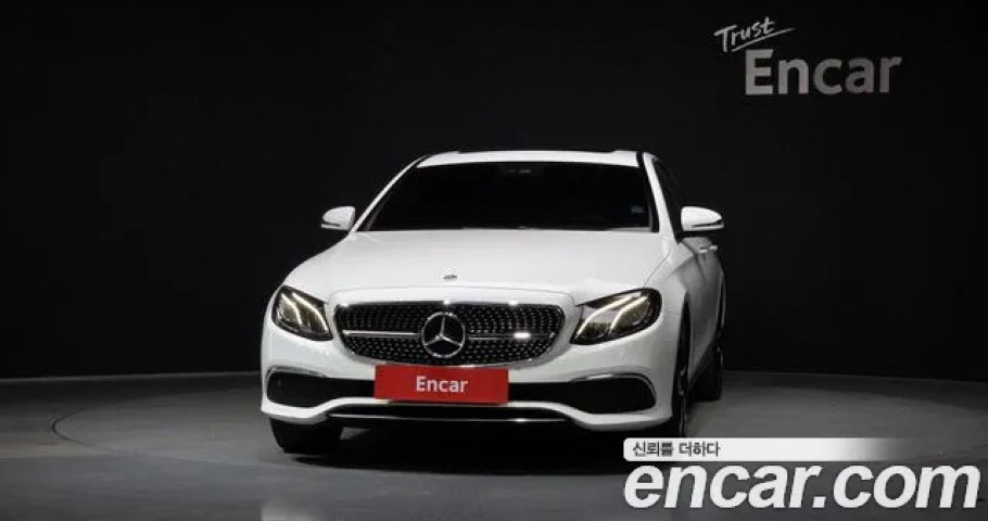 Mercedes-Benz E-Class 