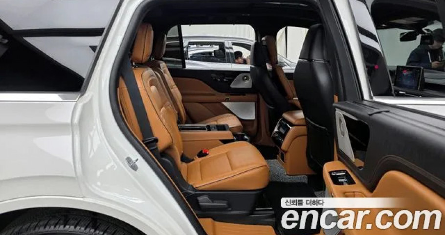 Lincoln Aviator 