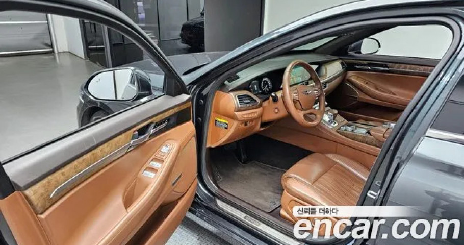 Genesis G90 