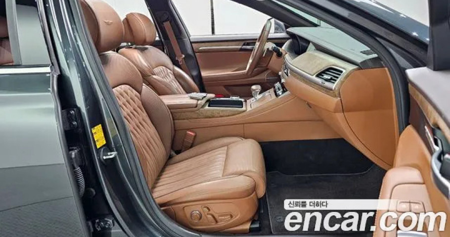 Genesis G90 