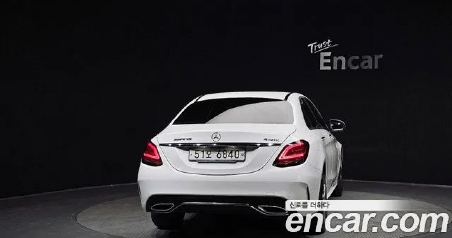 Mercedes-Benz C-Class 