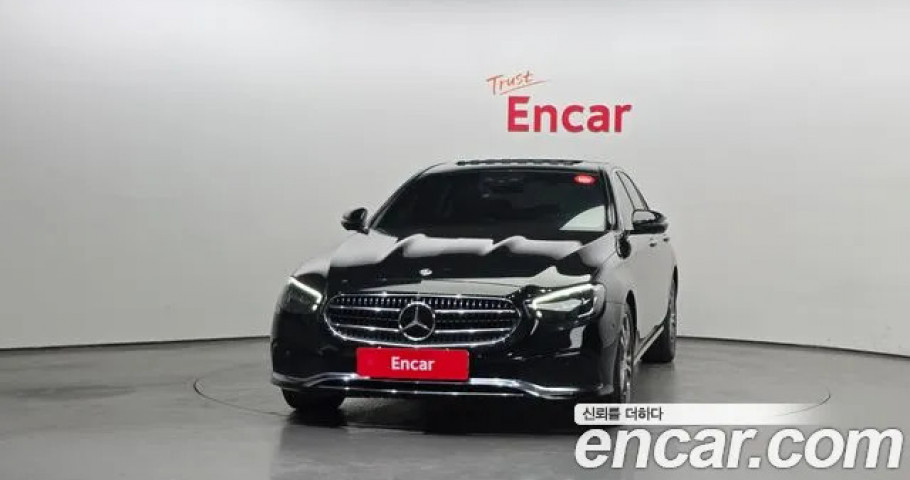 Mercedes-Benz E-Class 