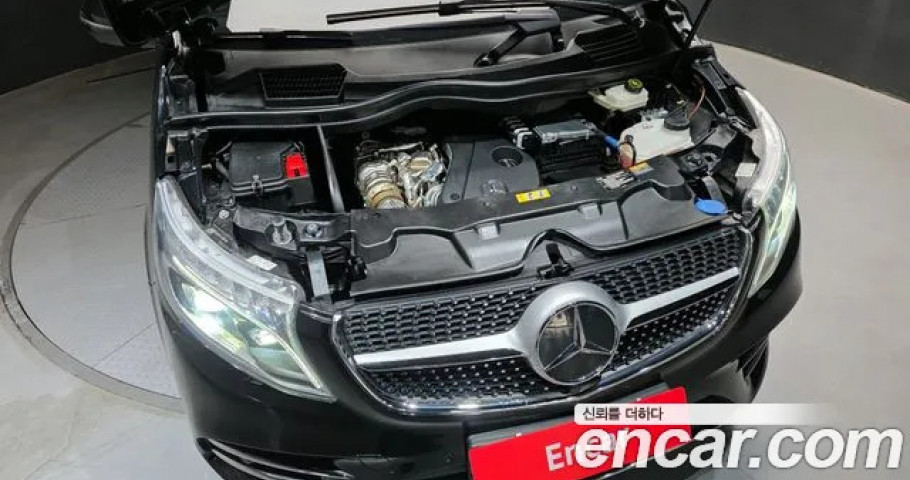 Mercedes-Benz V-Class 