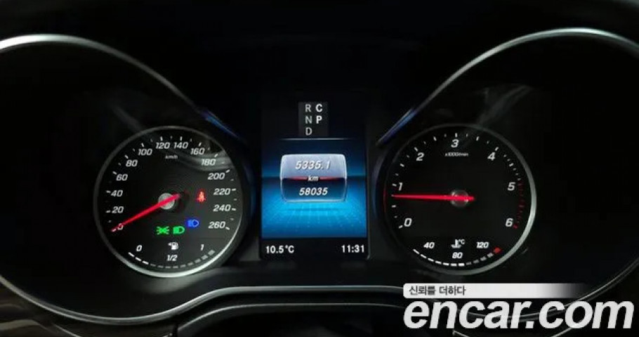 Mercedes-Benz V-Class 