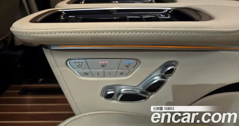 Mercedes-Benz V-Class 