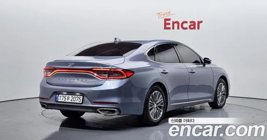 Hyundai Grandeur 