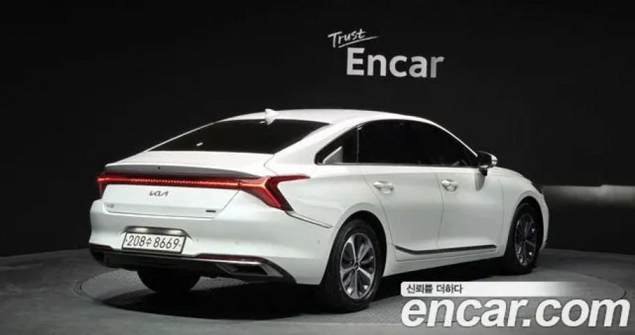 Kia K8 
