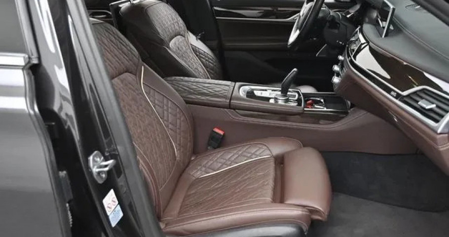 Bmw 7-Series 
