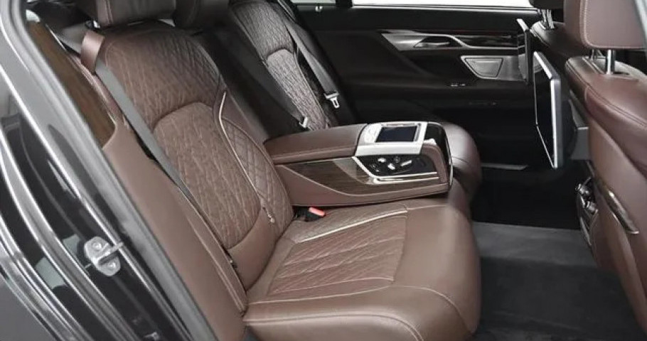 Bmw 7-Series 