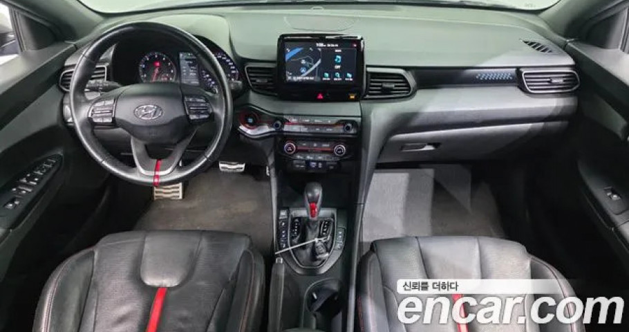 Hyundai Veloster 