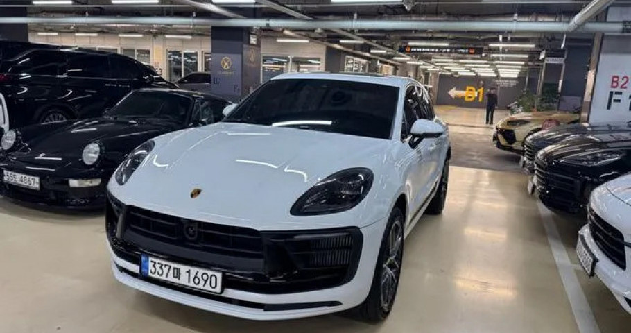 Porsche Macan 