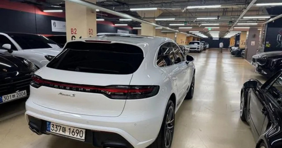 Porsche Macan 