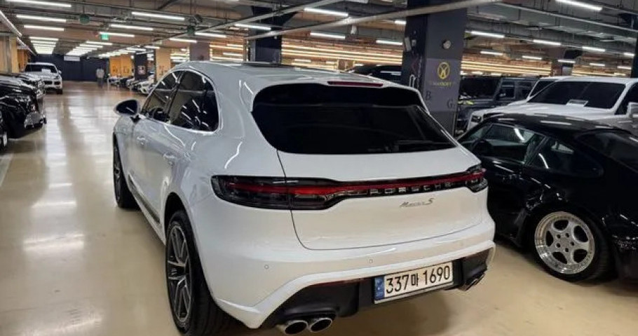 Porsche Macan 