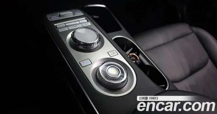 Genesis Gv70 