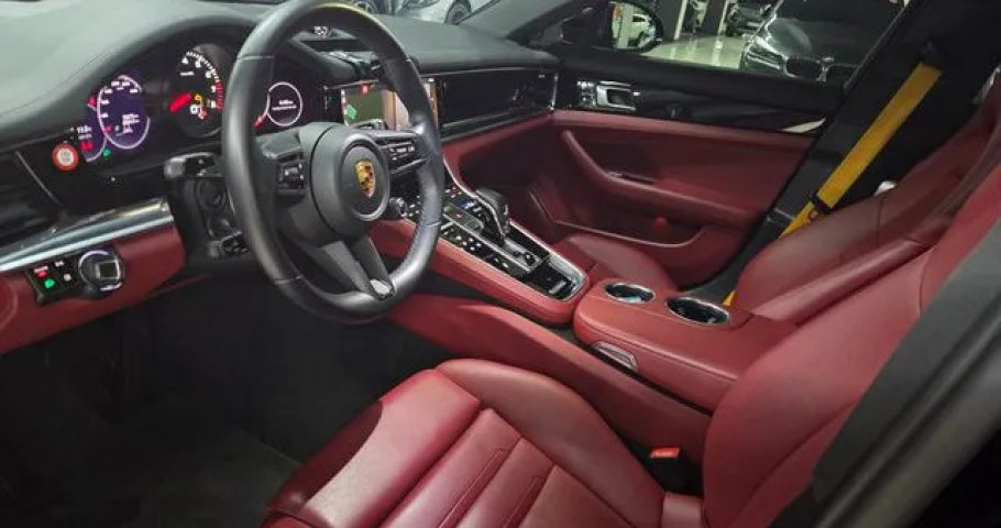 Porsche Panamera 