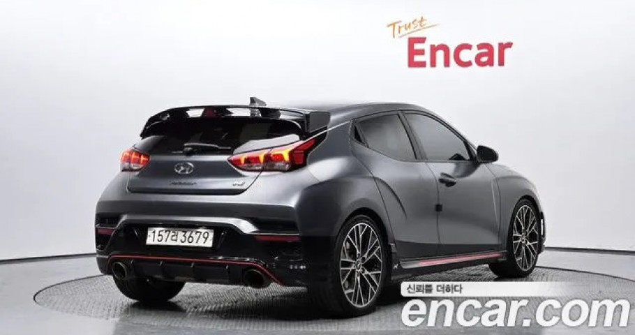 Hyundai Veloster 