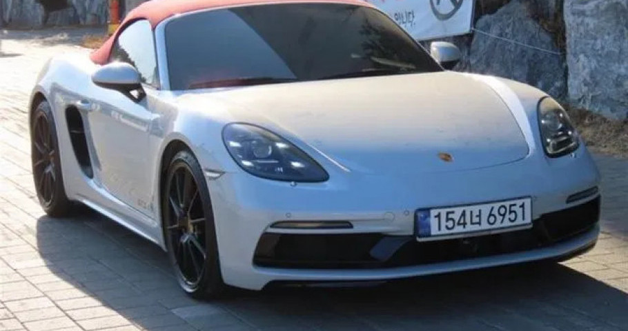 Porsche 718 
