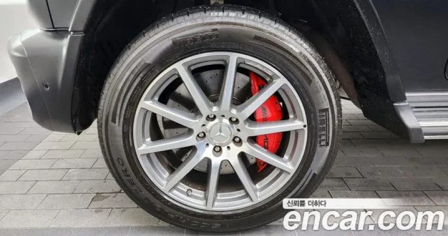 Mercedes-Benz G-Class 