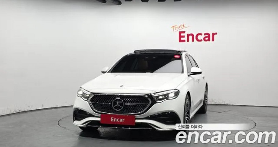 Mercedes-Benz E-Class 