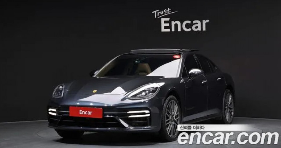 Porsche Panamera 