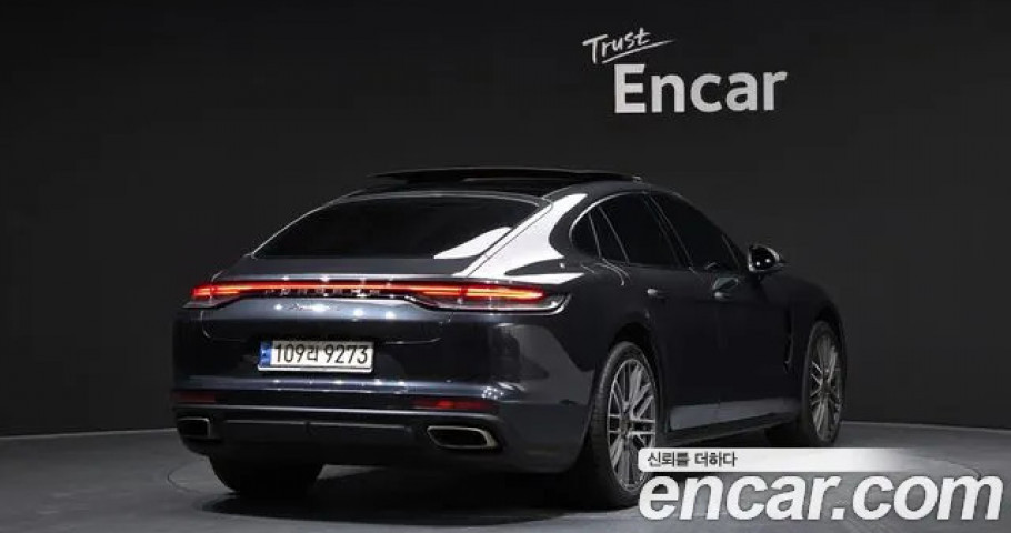 Porsche Panamera 