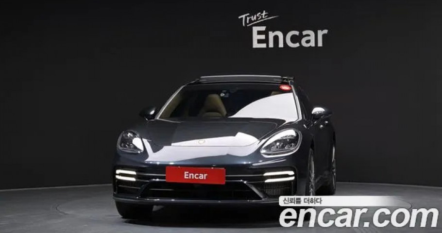 Porsche Panamera 