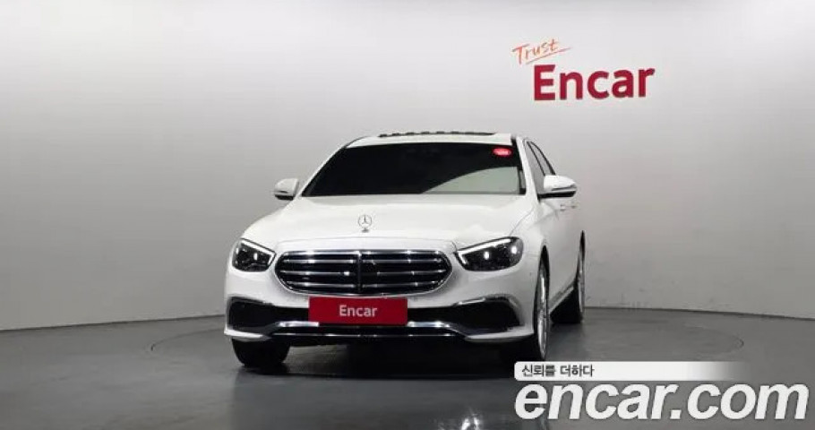 Mercedes-Benz E-Class 