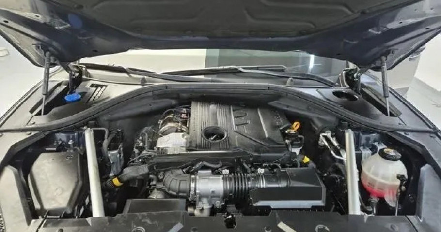 Genesis Gv70 