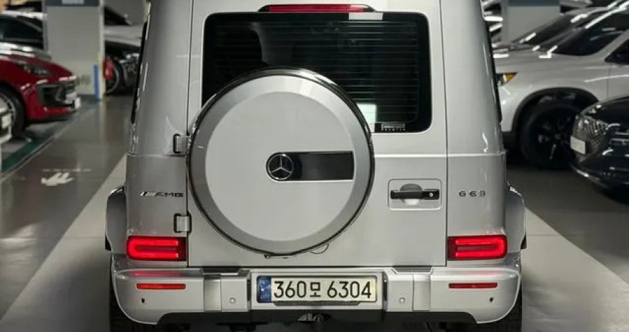 Mercedes-Benz G-Class 