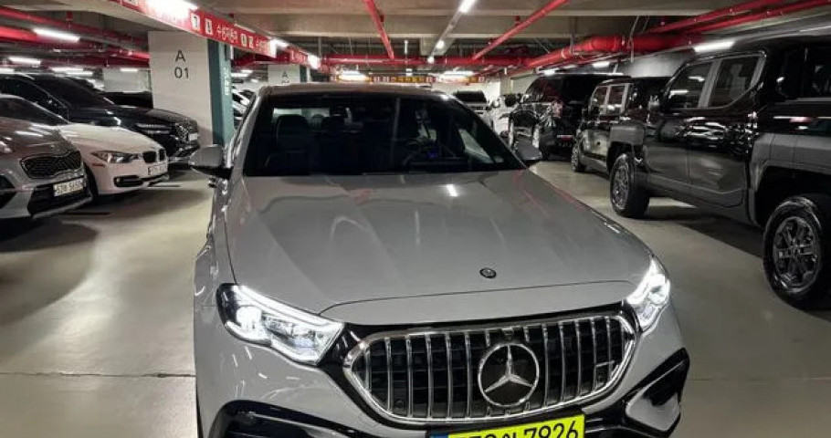 Mercedes-Benz E-Class 