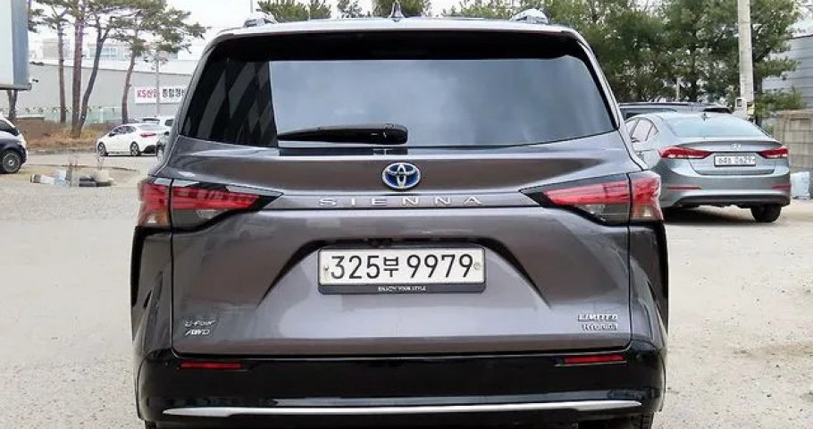 Toyota Sienna 