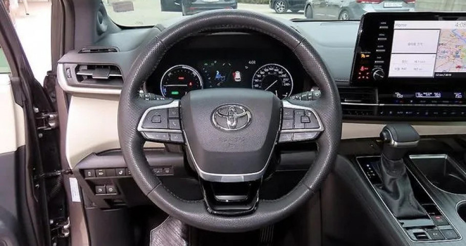 Toyota Sienna 