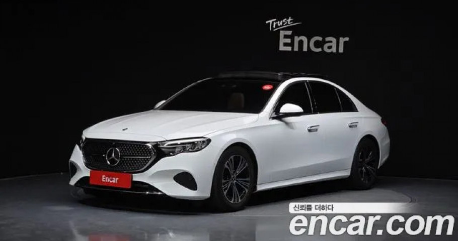 Mercedes-Benz E-Class 