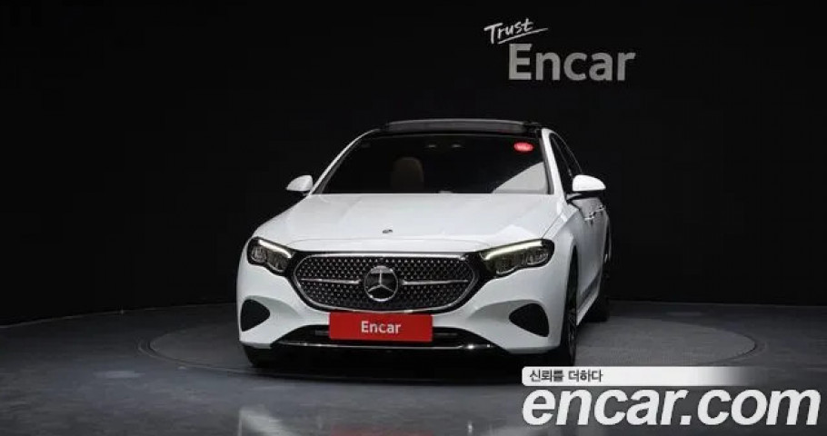 Mercedes-Benz E-Class 
