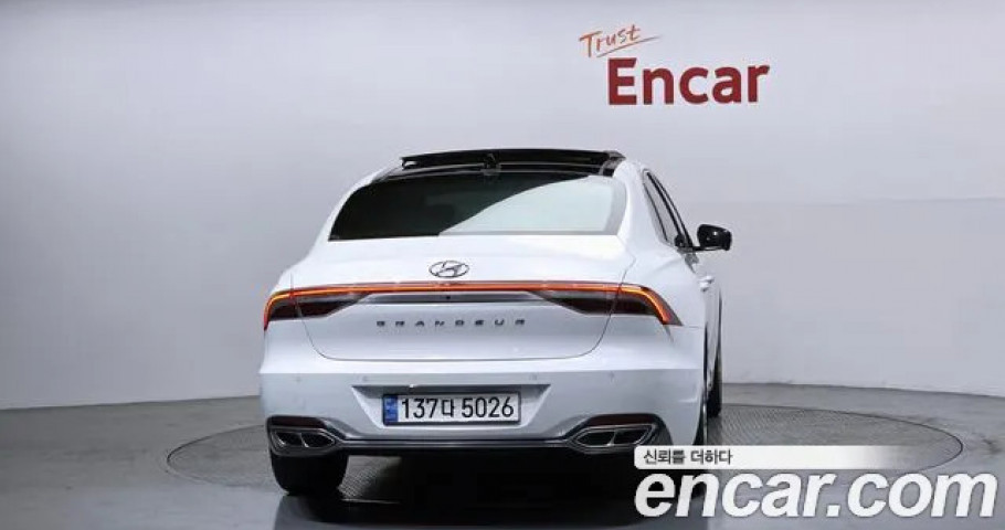 Hyundai Grandeur 