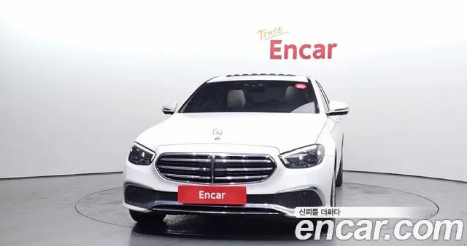 Mercedes-Benz E-Class 