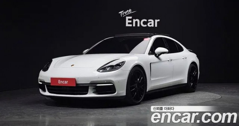Porsche Panamera 