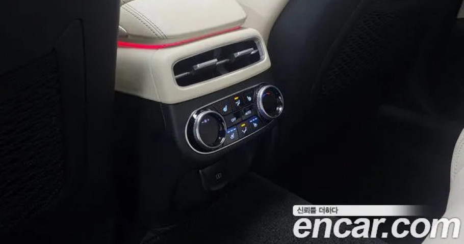 Genesis Gv70 