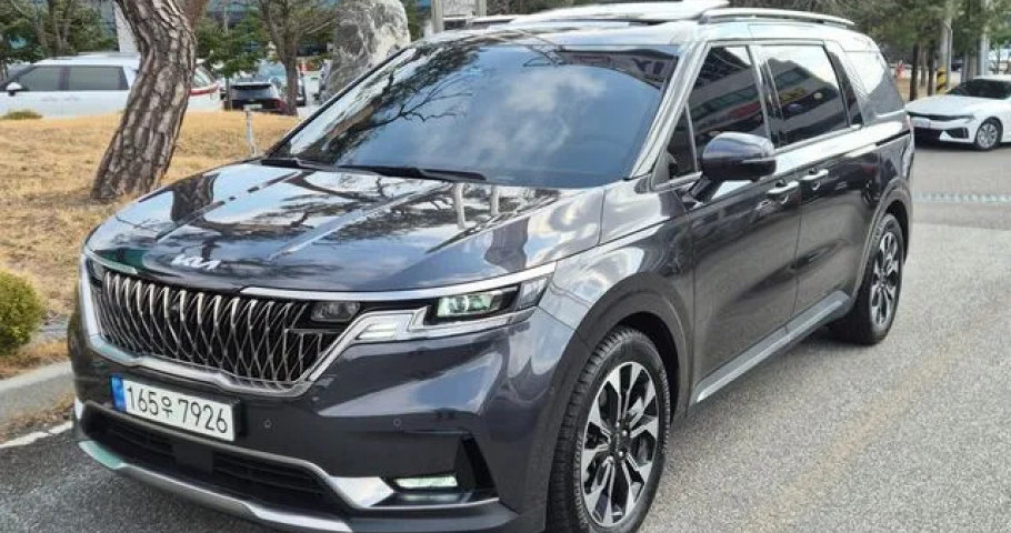 Kia Carnival 