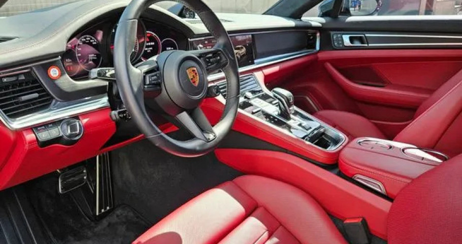 Porsche Panamera 