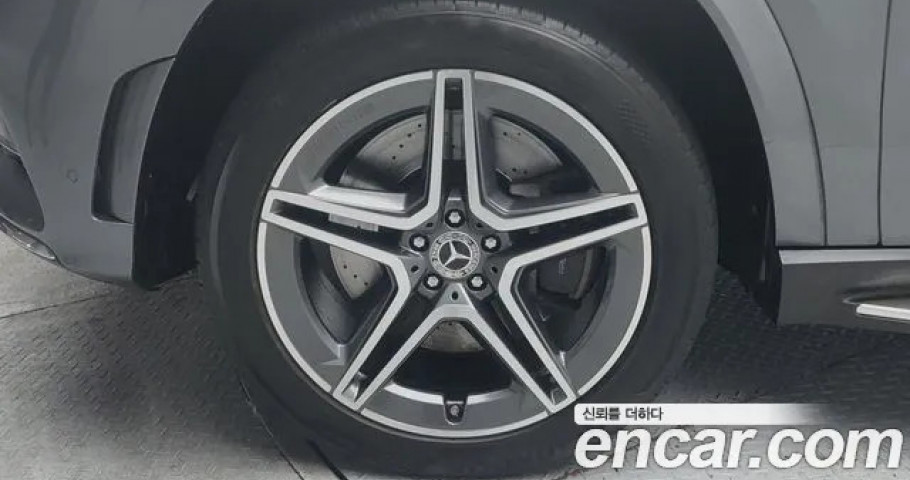 Mercedes-Benz Gls-Class 