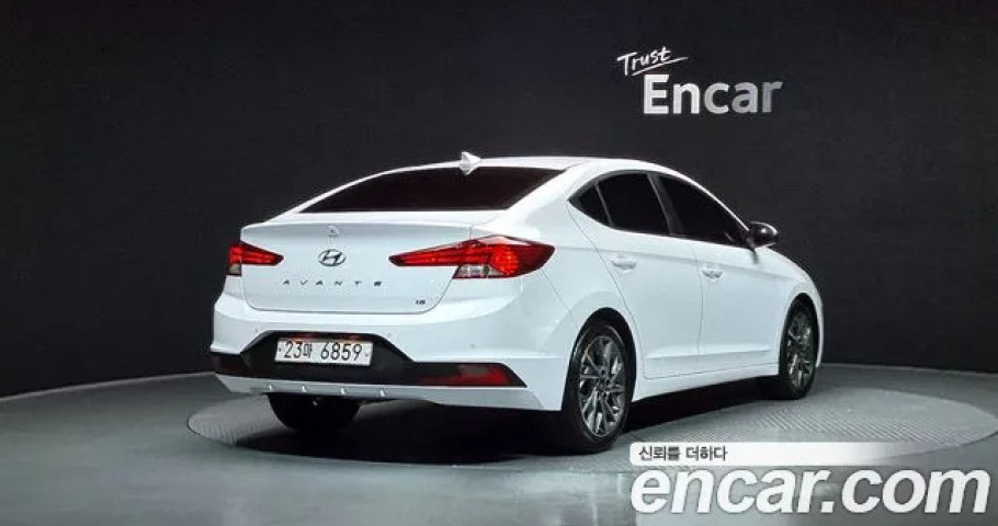 Hyundai Avante (Elantra) 